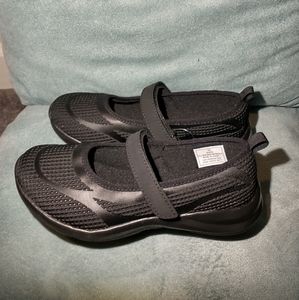 Lightweight girls mary jane